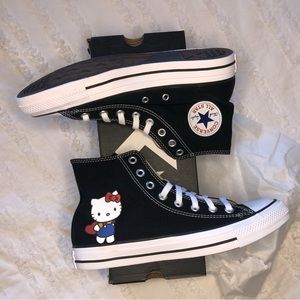 Hello Kitty Converse